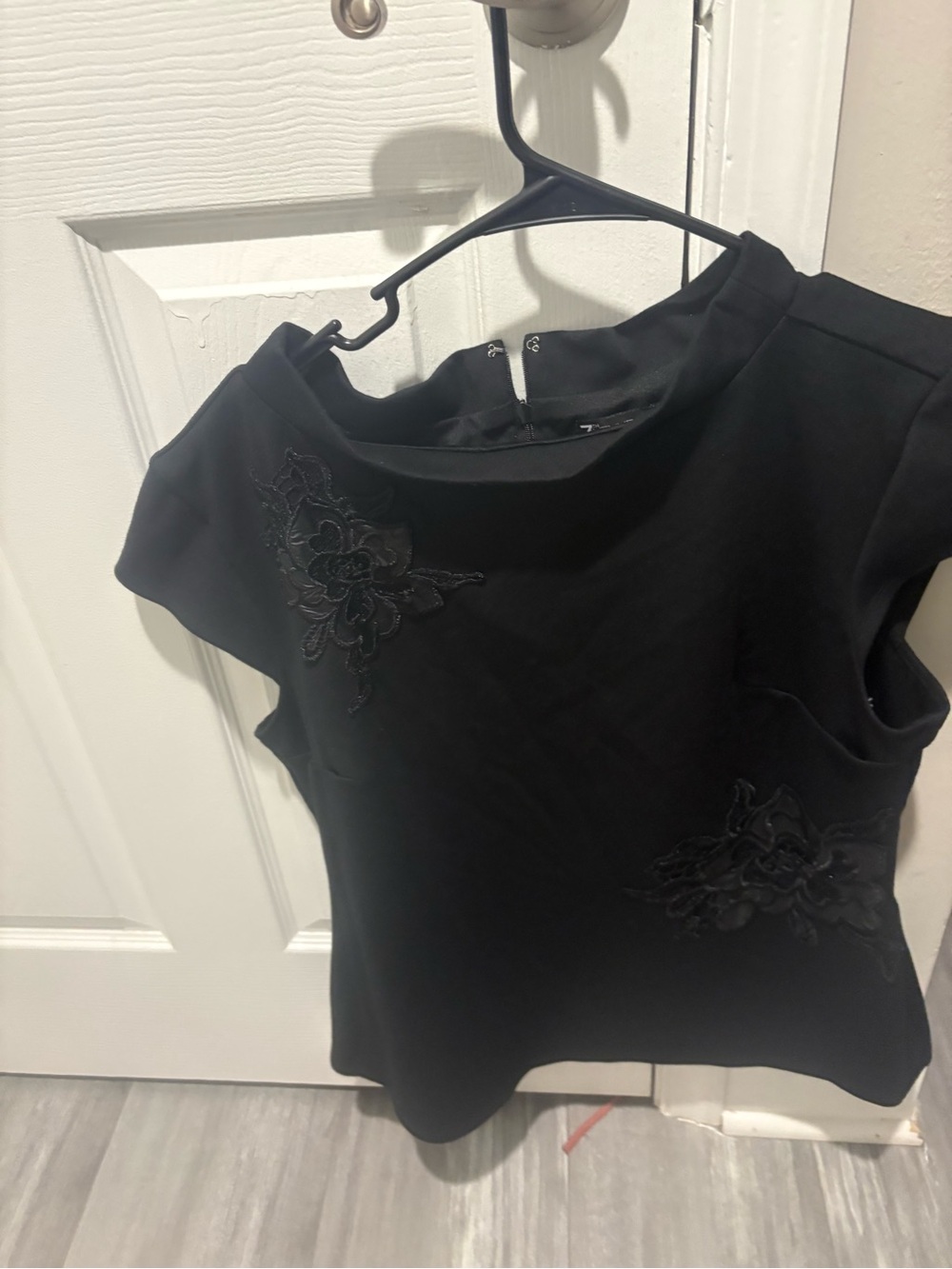 New York & Company Black Cap-Sleeve Embroidered Top